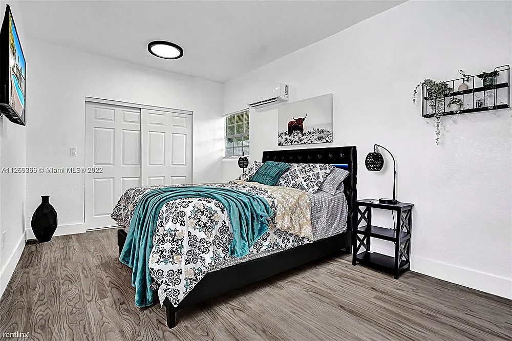 Bedroom in Miami vacation villa short term rental