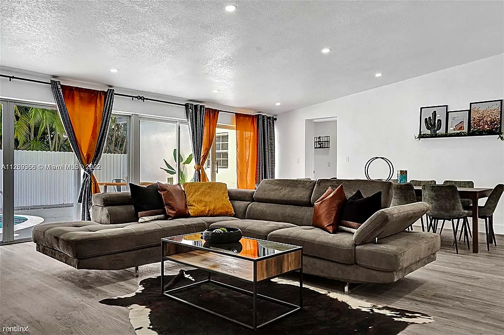 Spacious living room in Miami vacation villa short term rental